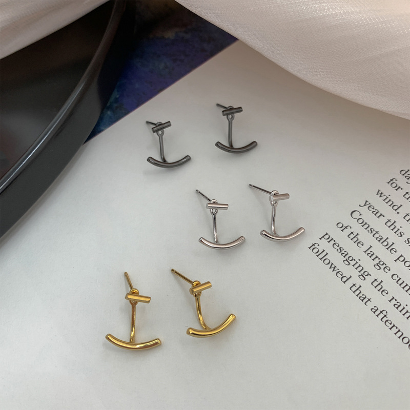 Ear Hugger Bar Jacket Earring