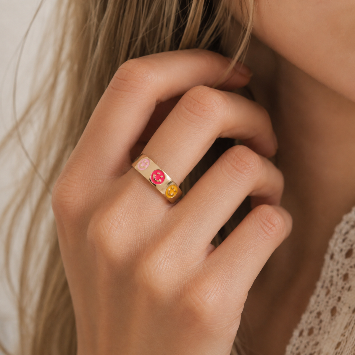 Smiley - Colorful smiling ring