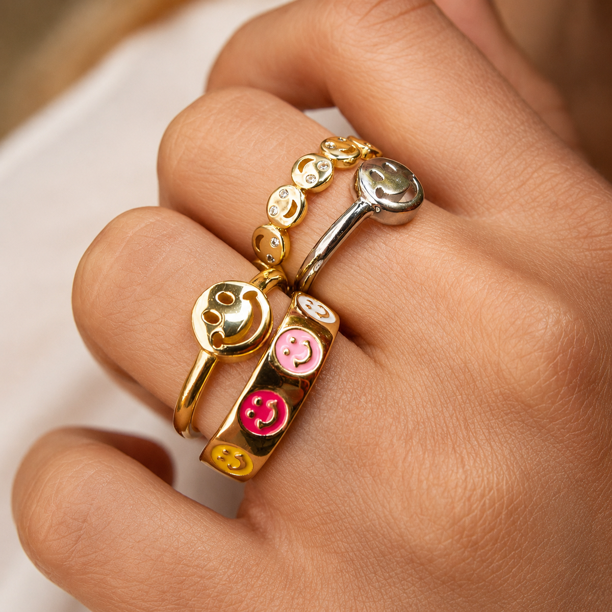 Smiley - Colorful smiling ring