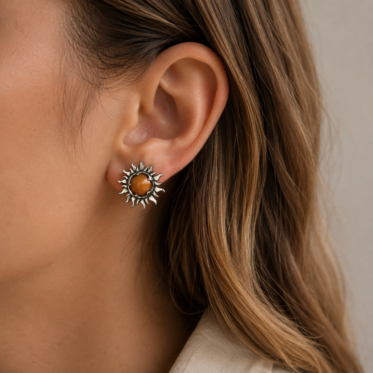 Marian – Sun and moon earrings