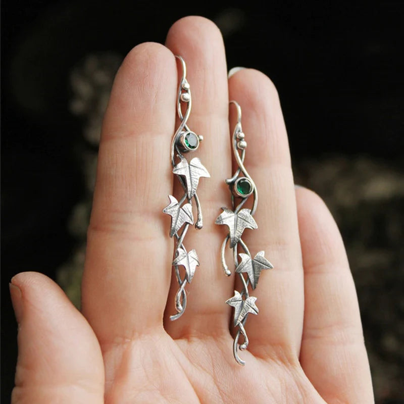 Elowen – Vintage earrings with fairy leaves