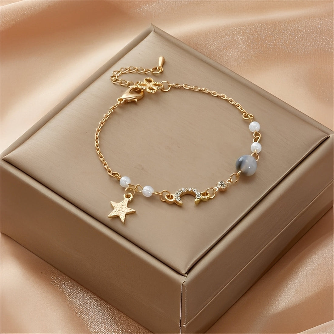 Selina – Moon and Star Bracelet