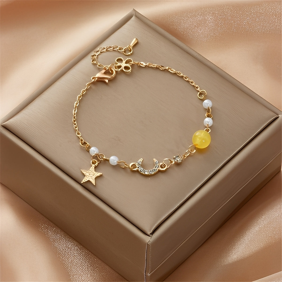 Selina – Moon and Star Bracelet