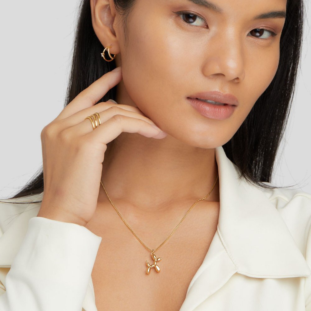 Nerina – Necklace with Dog and Golden Balloon Pendant