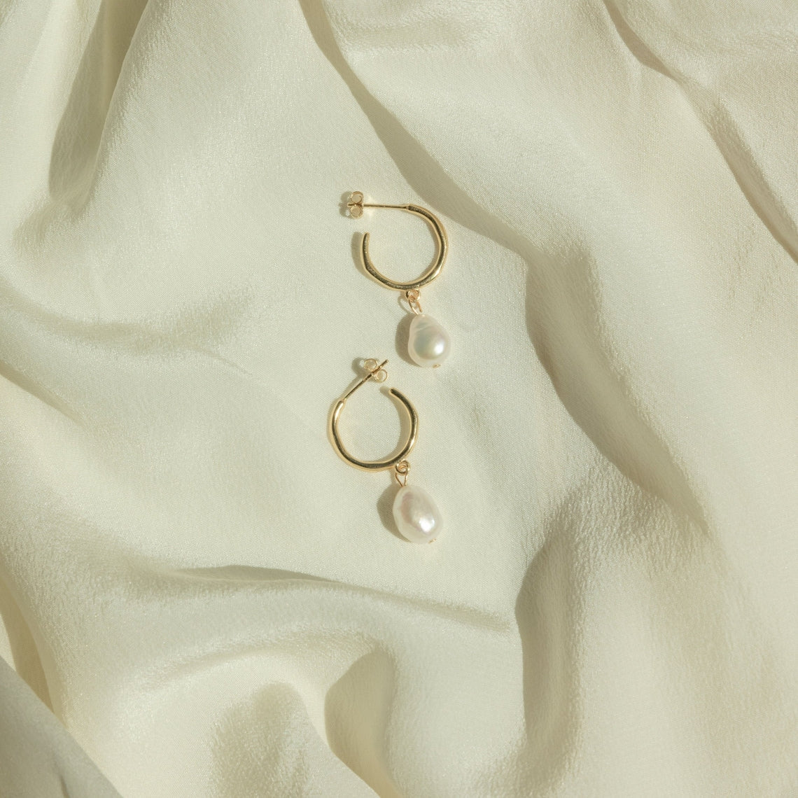 Hanging Pearl Rings - Pearl Earrings