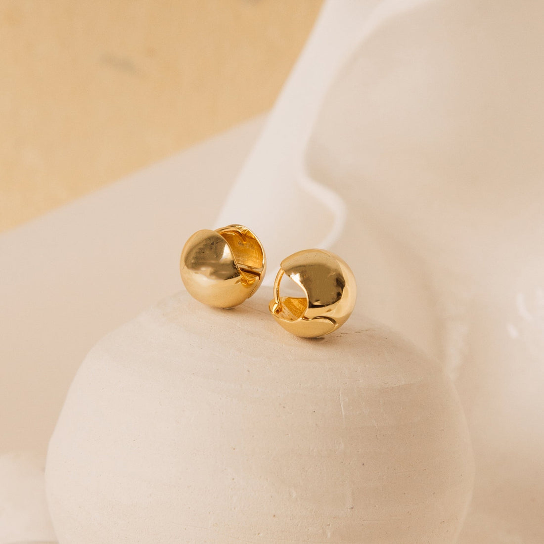 Luna – Thick ball hoops