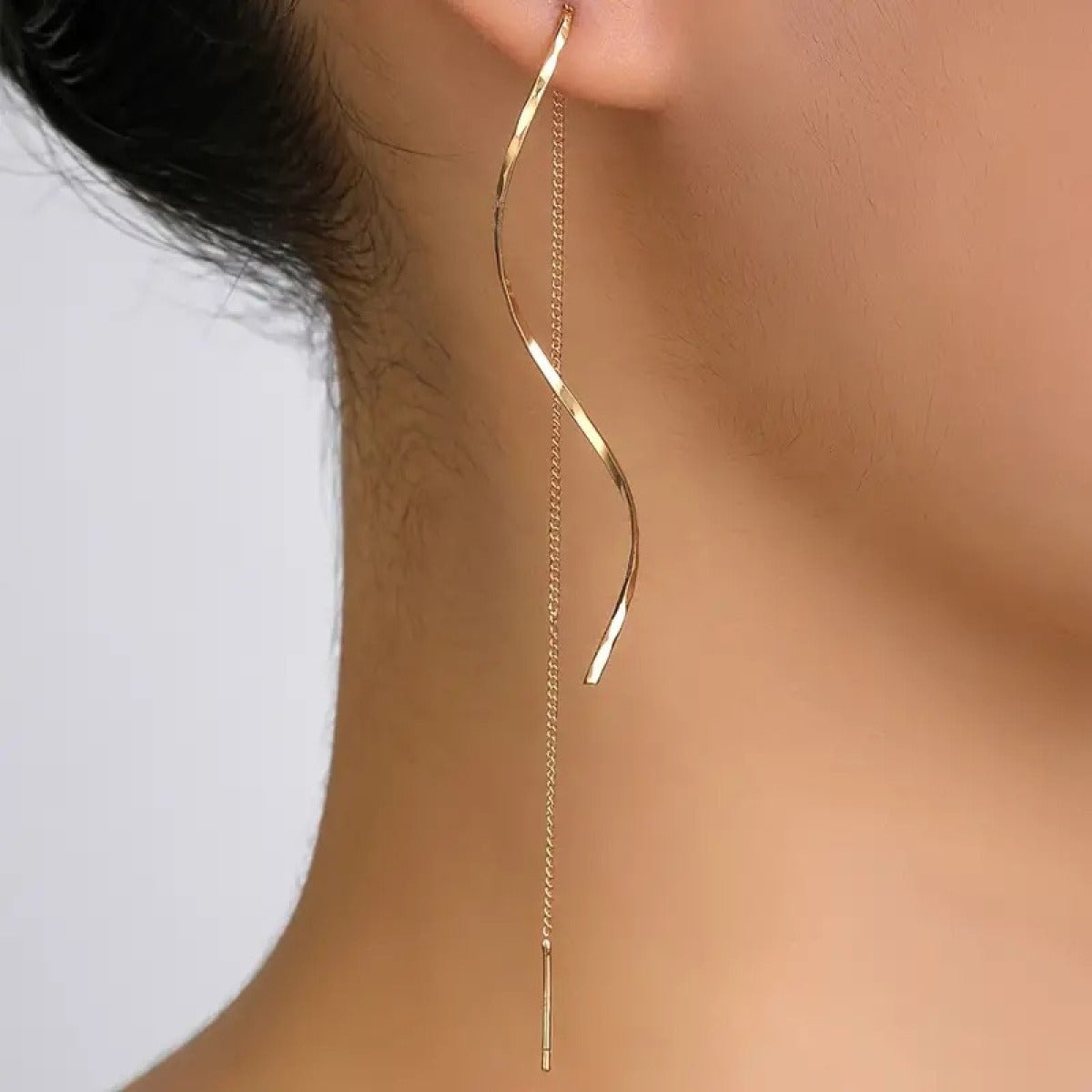 Adison – Spiral Tassel Earrings