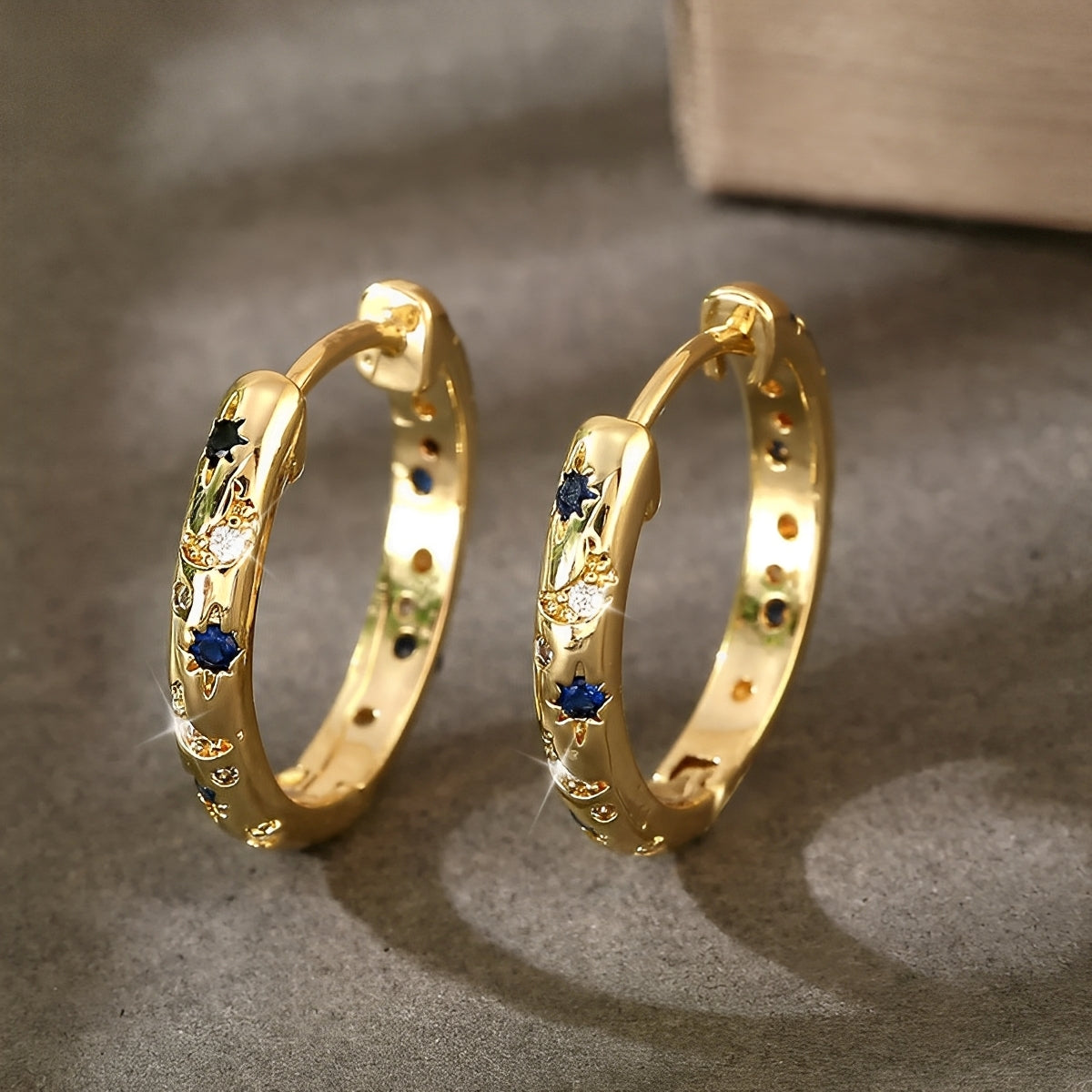 Maelis – Vintage Earrings with Blue Accents