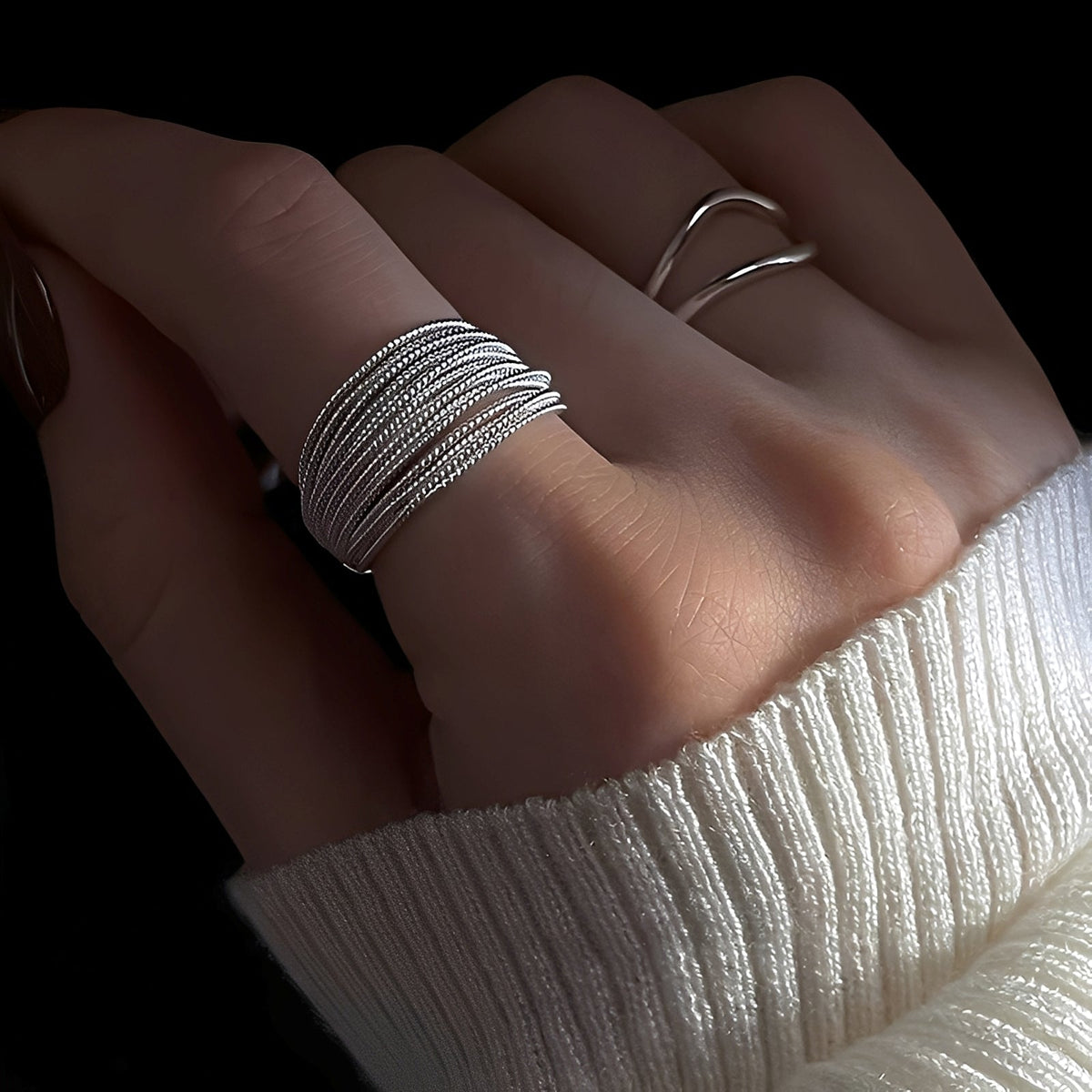 Miley – Overlapping silver ring