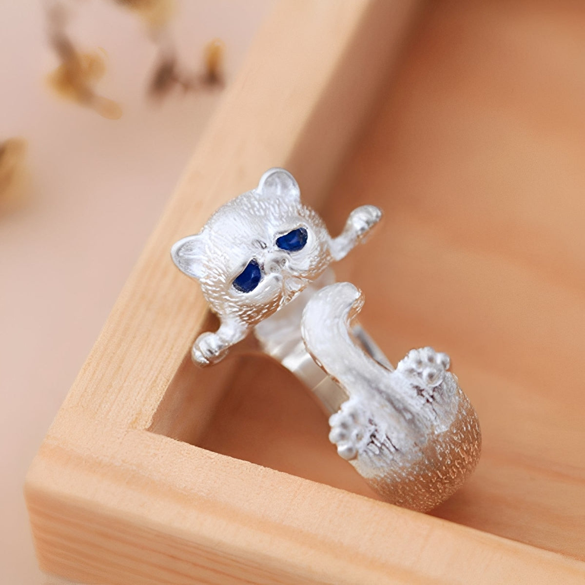 Louna – Fine silver cat ring