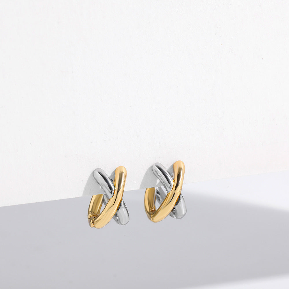 Nikka – Elegant Intertwined Hoops