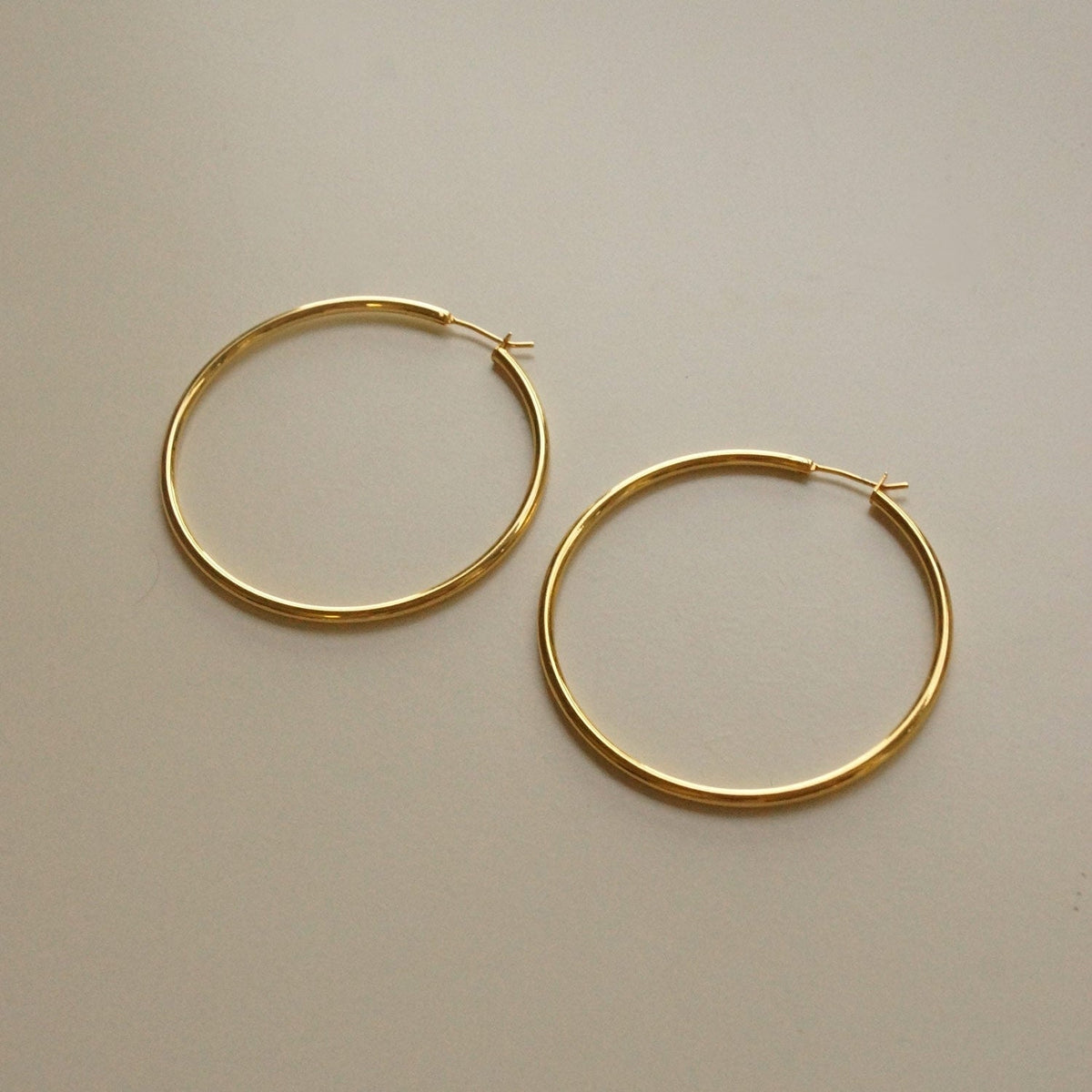 Bella - Large thin gold hoops